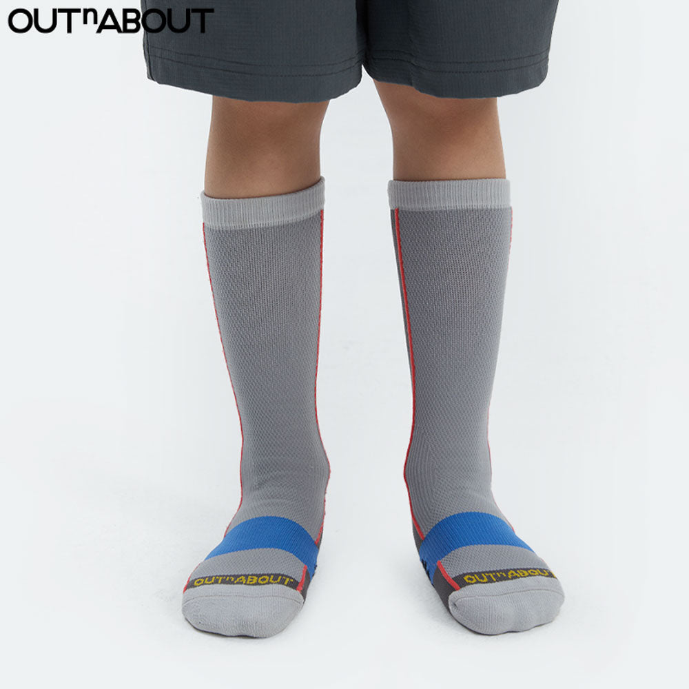 Color-Blocked Athletic Socks