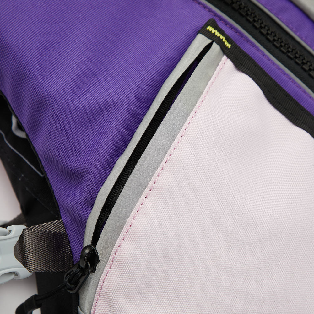 Color-Blocked Buoyancy Aid